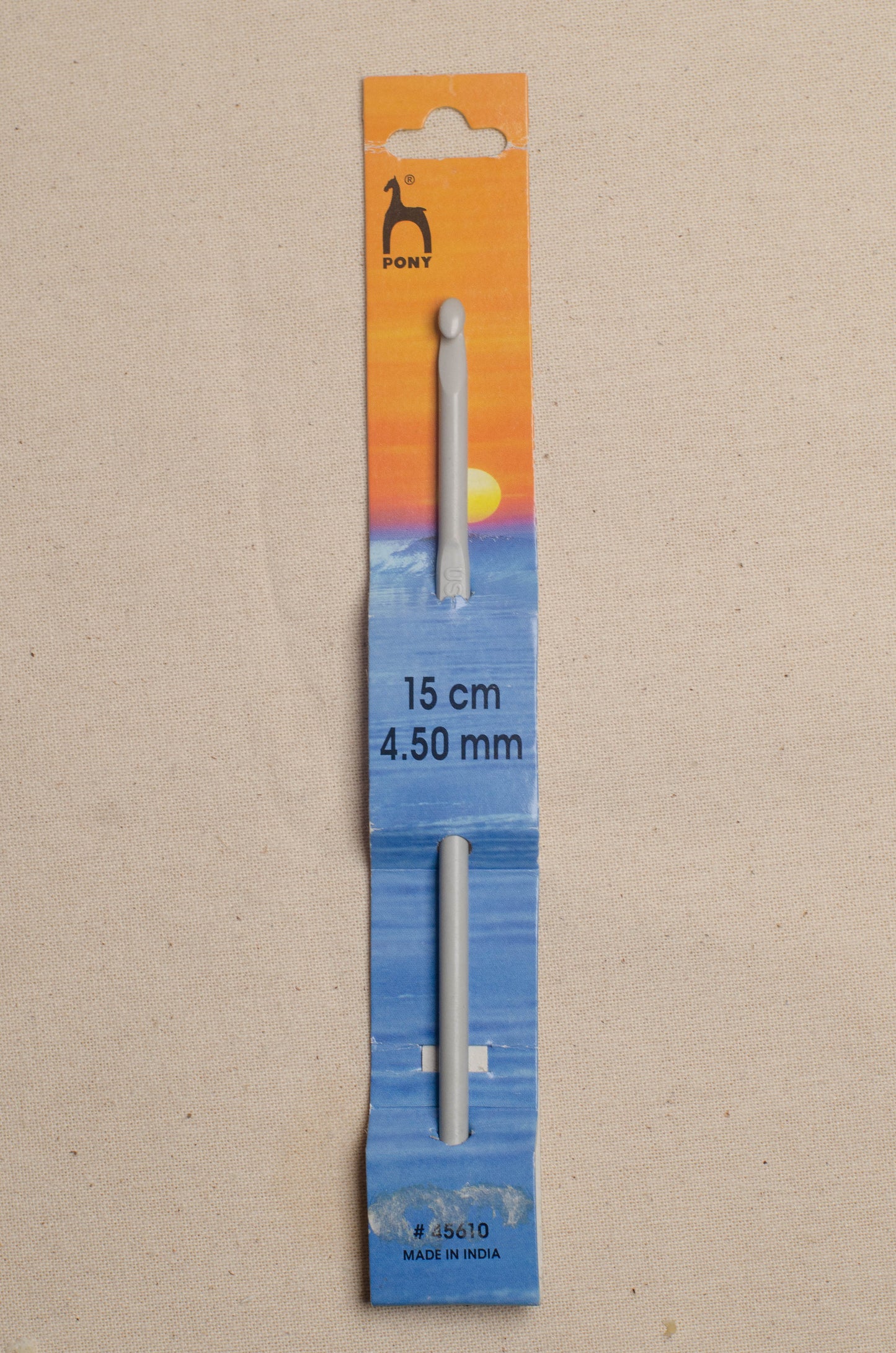 4.5 mm Pony Classic Plastic Crochet Hook