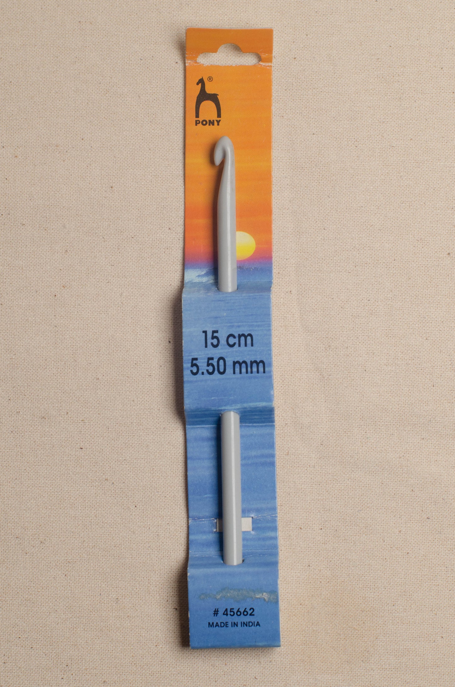 5.5 mm Pony Classic Plastic Crochet Hook