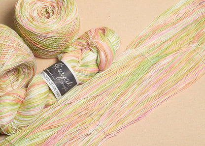 Soft kisses from the flowers