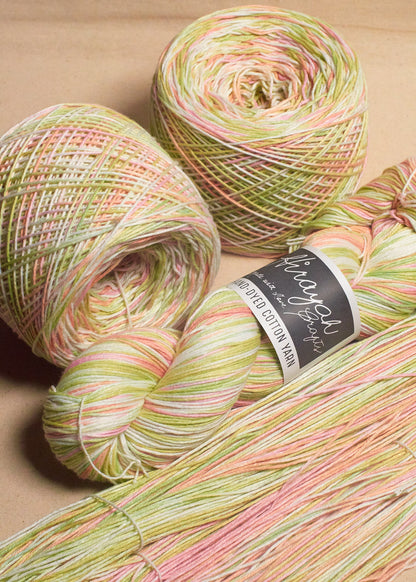 Soft kisses from the flowers