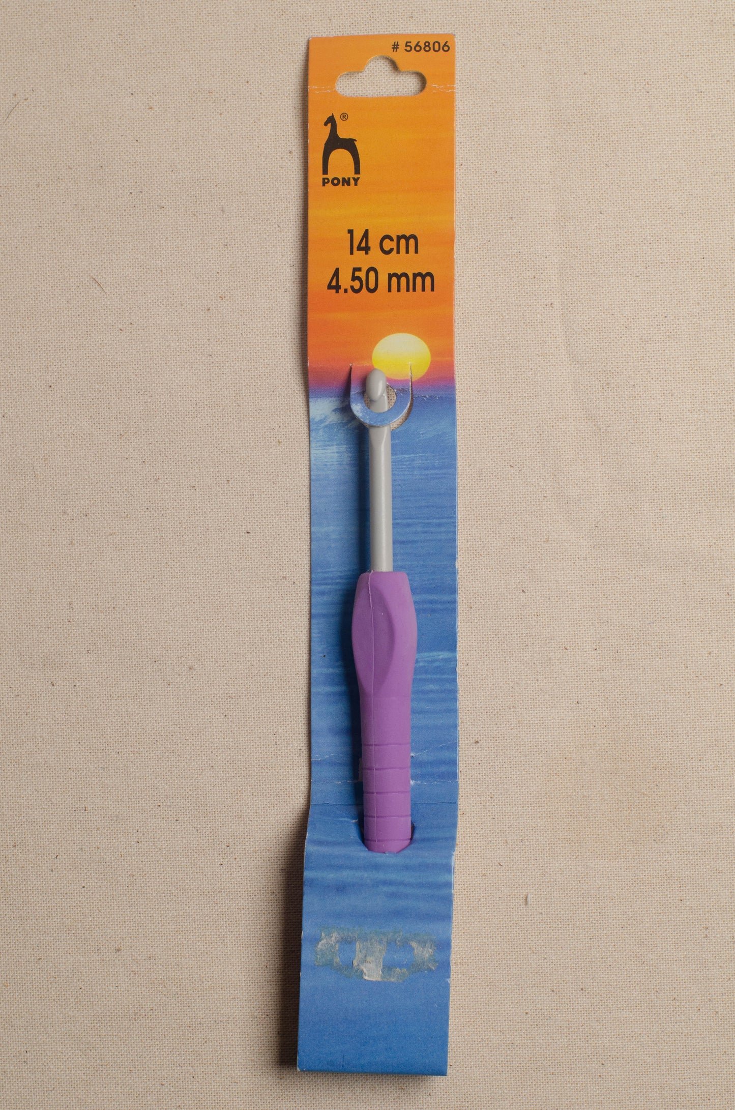 4.5 mm Pony Easy Grip Crochet Hook with Flat Finger/Thumb Rest